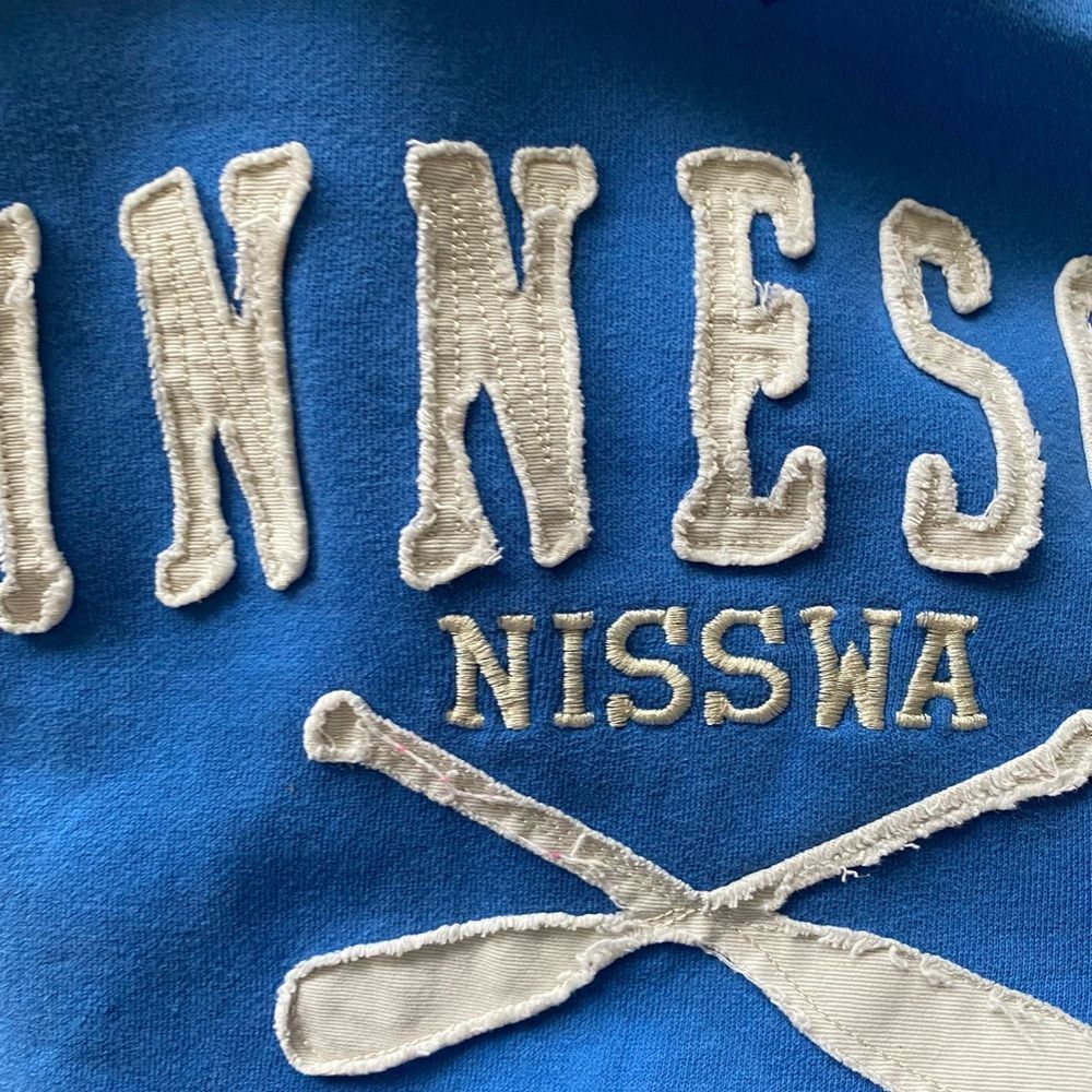 Minnesota Blue 84 Sweatshirt - M blue , cream letters , no rips tears or stains - Picture 3 of 6